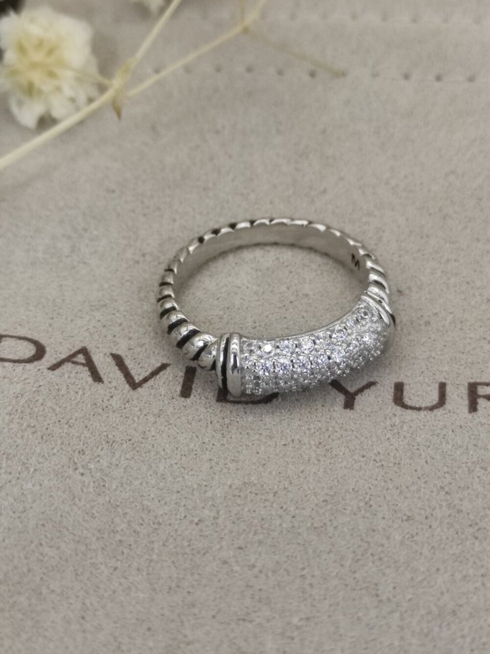 David Yurman button ring with full white diamonds, size: 6-7-8-9